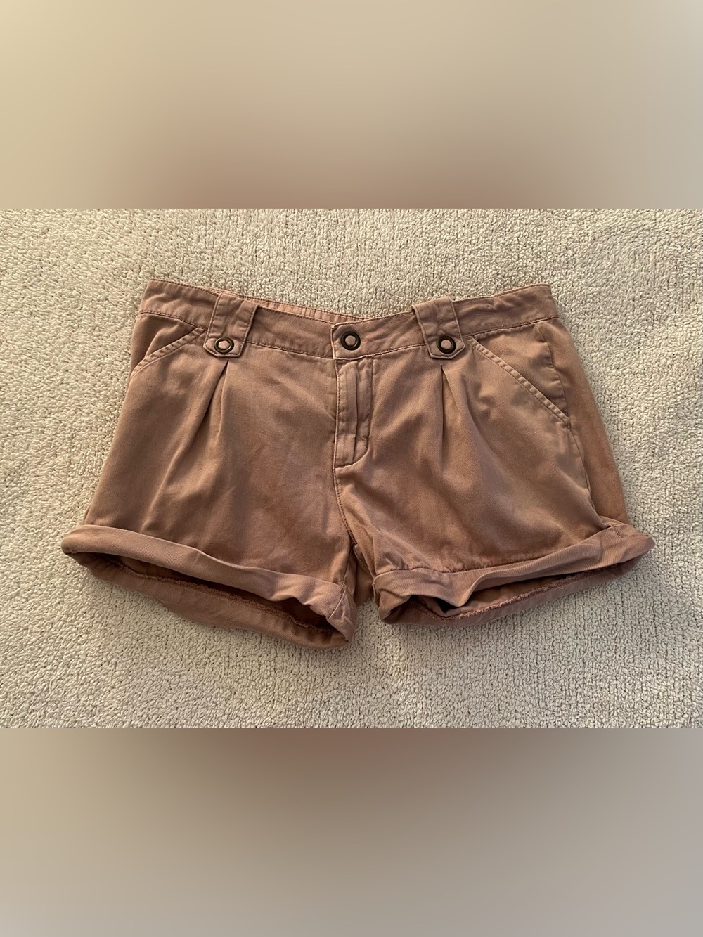 Lux Urban Outfitters Women's Rolled-Hem Casual Shorts in Dusty Mauve Size 2